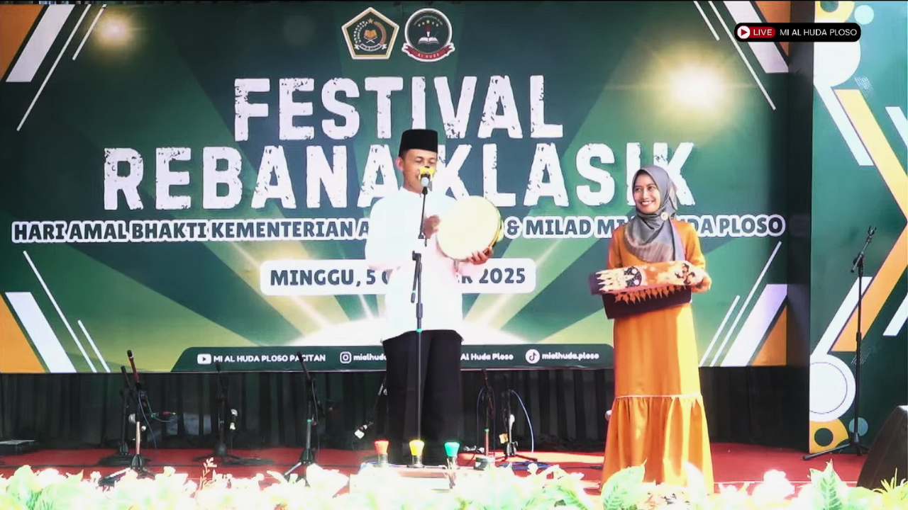 MI Al Huda Ploso Gelar Festival Rebana Klasik, Kemenag Pacitan Beri Apresiasi